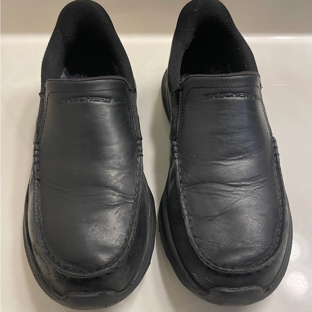 Skechers Black Slip-On Leather Loafers/Sneakers